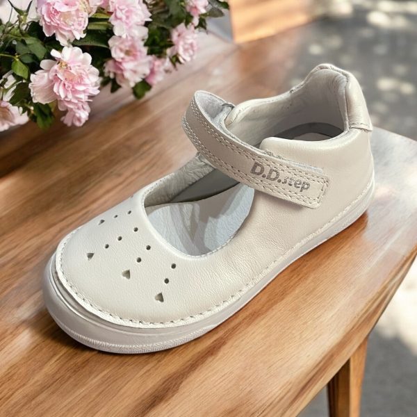 D.D.Step balerini din piele pentru fete.