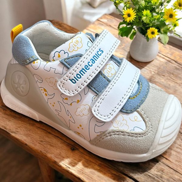 Biomecanics sneakers din piele pentru baieti.