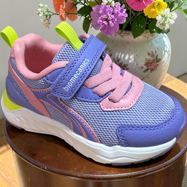 Biomecanics sneakers sport pentru fete.